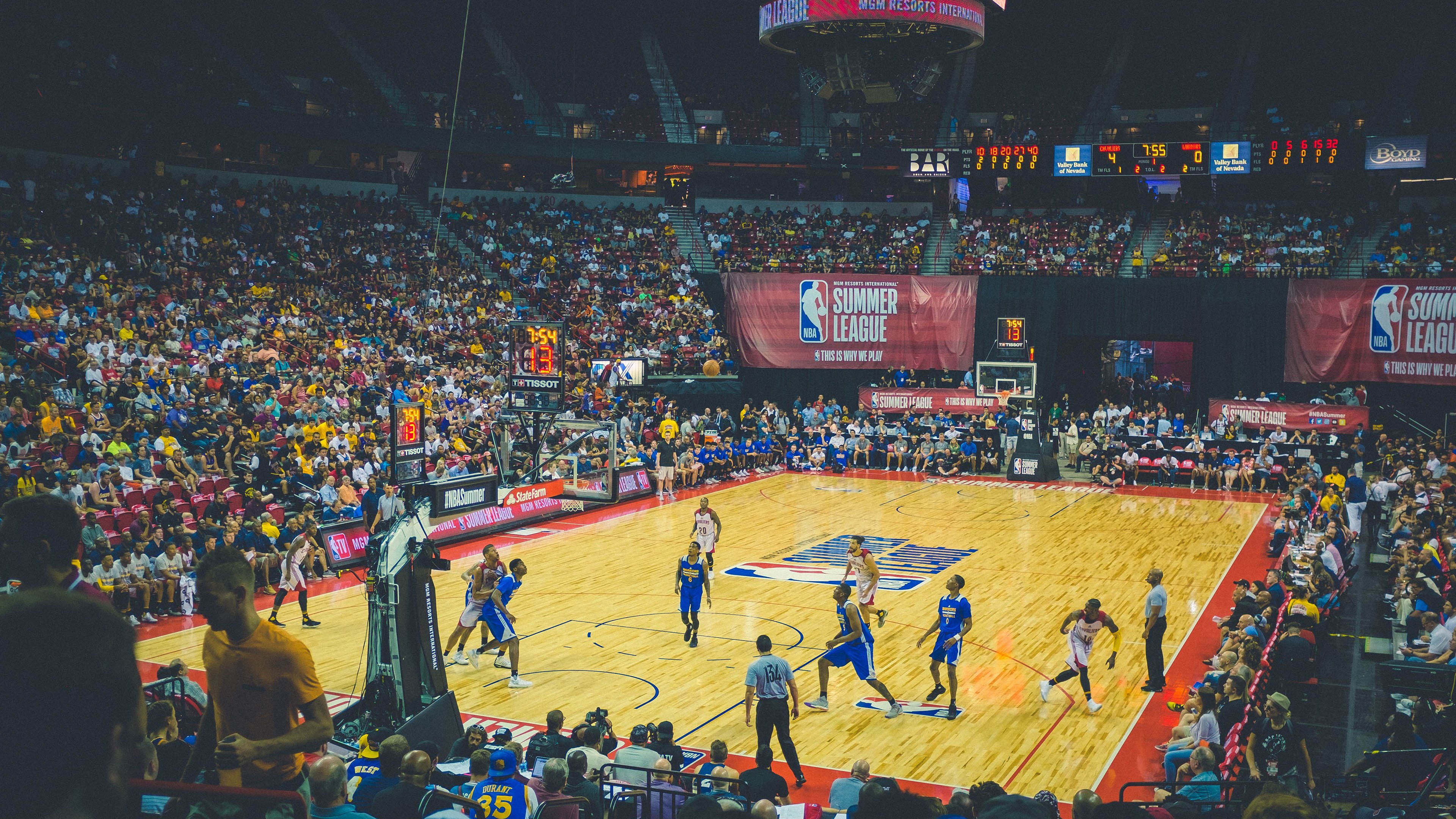 S16重回北美瞬间炸锅!网友:这是LOL世界赛的史诗复兴,s11北美s赛有哪几个队伍